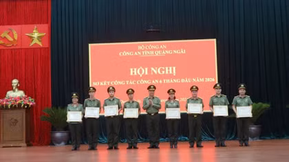 Gặp nữ Phó Trưởng Công an xã tiêu biểu Tây Quảng Ngãi