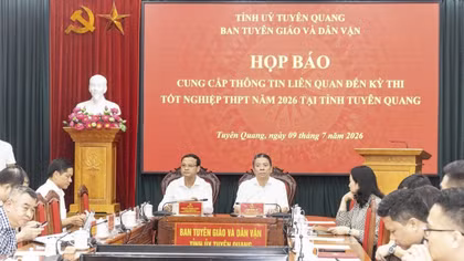 Phó hiệu trưởng chỉ đạo vụ việc tiêu cực ở điểm thi Trường chuyên Tuyên Quang 