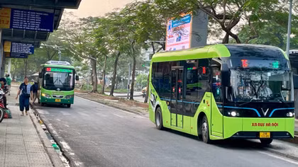 Hà Nội điều chỉnh 4 tuyến buýt phục vụ thí điểm vùng phát thải thấp