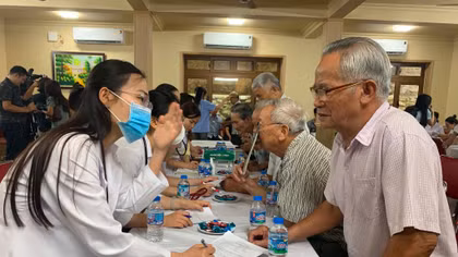 Ứng dụng tế bào gốc trung mô vào điều trị bệnh mãn tính 
