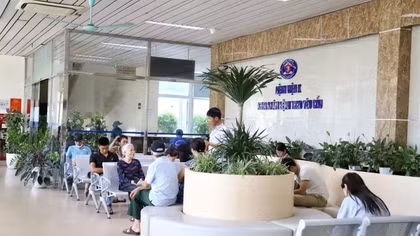 Nắng nóng gay gắt, nhiều bệnh gia tăng