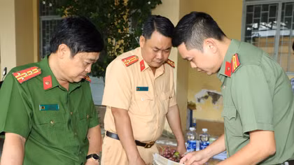 Cần Thơ tiêu hủy hơn 62.800 biển số xe đã thu hồi