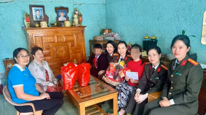 Lan tỏa yêu thương từ chương trình “Mẹ đỡ đầu” 