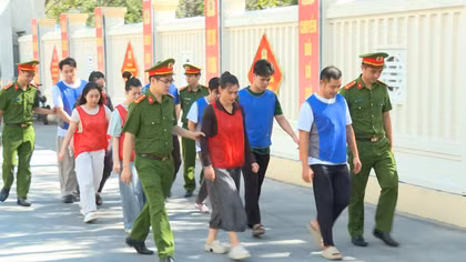 Nhóm đối tượng thanh, thiếu niên vi phạm bị xử phạt gần 100 triệu đồng.
