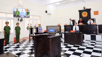 Tuyên phạt 2 năm 6 tháng tù với đối tượng lợi dụng quyền tự do dân chủ
