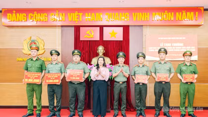 Cần Thơ: Triệt xóa đường dây làm, tiêu thụ tiền giả liên tỉnh