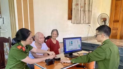 Hiện thực hóa Đề án 06: Chi trả an sinh xã hội qua tài khoản ngân hàng