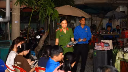 Nỗ lực ngăn cá độ bóng đá xâm nhập xóm làng
