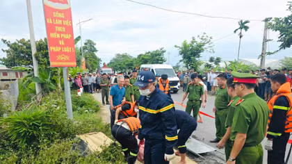 Tài xế tử vong sau khi ô tô lao xuống ao 