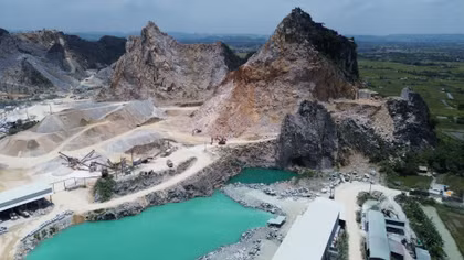 Hàng loạt mỏ đá ở Thanh Hóa vẫn khai thác kiểu “hàm ếch”