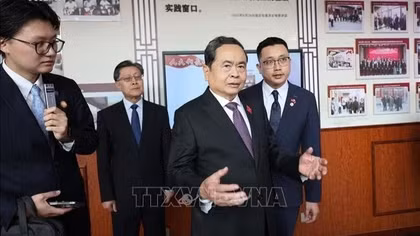 Chủ tịch Quốc hội Trần Thanh Mẫn thăm mô hình lập pháp ở Bắc Kinh