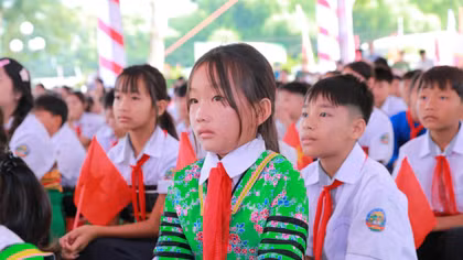Học sinh vùng biên Thanh Hóa hân hoan trong những ngôi trường mới