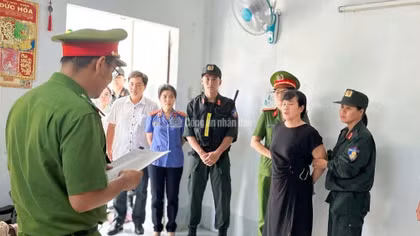 Bắt đối tượng lợi dụng quyền tự do dân chủ xâm phạm lợi ích Nhà nước
