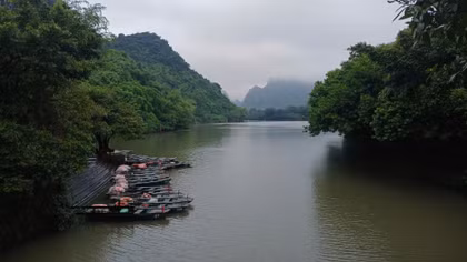Ninh Bình tạm dừng, điều chỉnh hoạt động nhiều khu, điểm du lịch do mưa lũ
