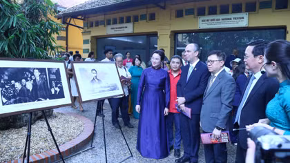 Khai mạc chuỗi hoạt động tôn vinh Chủ tịch Hồ Chí Minh và Tổng Tư lệnh Fidel Castro