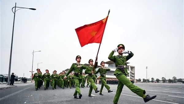 Công an TP Hà Nội luyện quân sẵn sàng cho Lễ xuất quân bảo vệ Đại hội Đảng