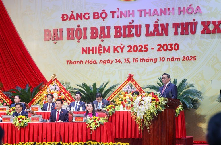 Đồng chí Phạm Minh Chính, Ủy viên Bộ Chính trị, Thủ tướng Chính phủ phát biểu chúc mừng và chỉ đạo Đại hội - Ảnh: VGP/Nhật Bắc