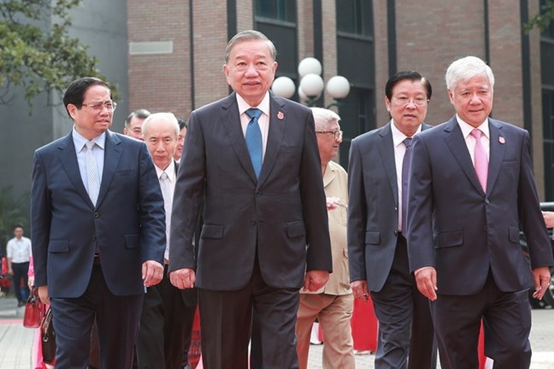 Tổng Bí thư Tô Lâm, Thủ tướng Chính phủ Phạm Minh Chính và các đồng chí lãnh đạo Đảng, Nhà nước dự Đại hội - Ảnh: VGP/Đoàn Bắc