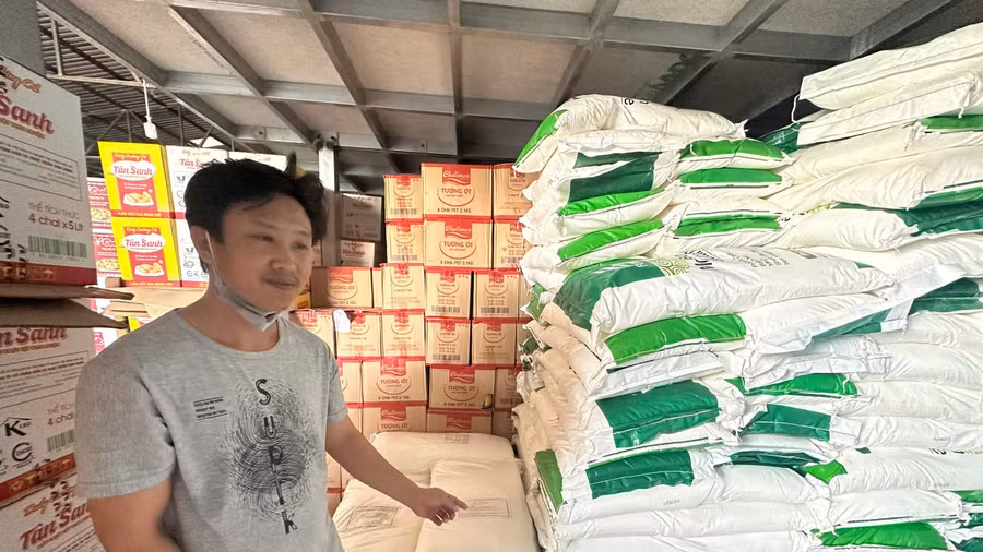 Triệt phá đường dây gia đình sản xuất, mua bán hàng giả quy mô lớn