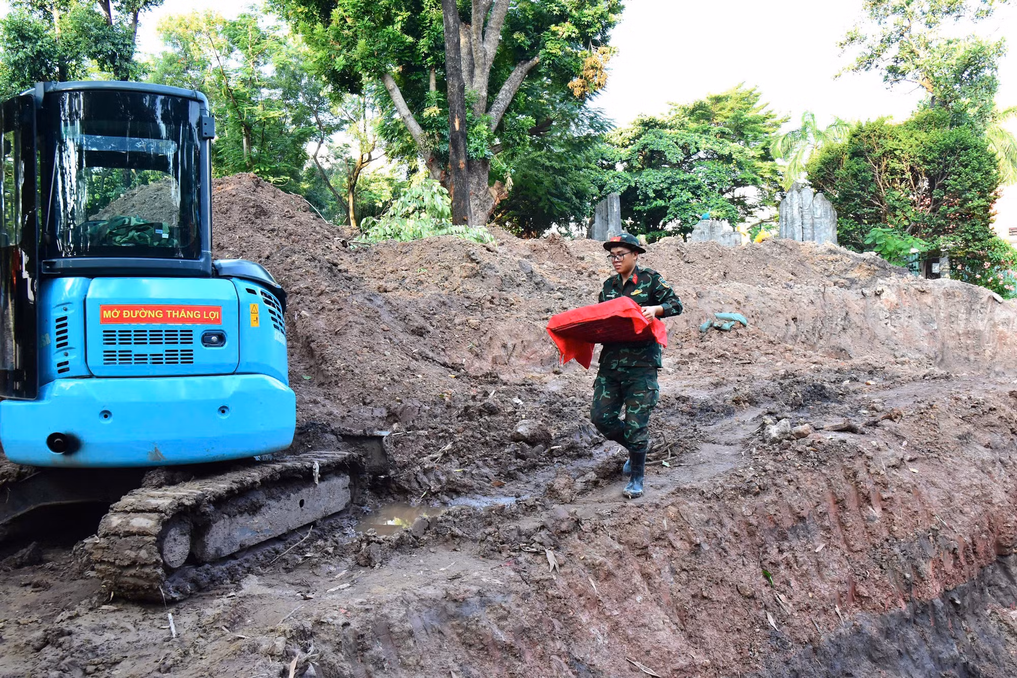 Tính đến ngày 13/8, lực lượng làm nhiệm vụ đã phát hiện, quy tập 311 bộ hài cốt liệt sĩ, 179 bộ có di vật.