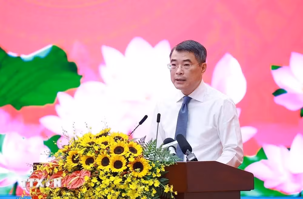 Thủ tướng Lê Minh Hưng phát động phong trào thi đua “Quyết tâm thực hiện thắng lợi mục tiêu tăng trưởng bền vững 2 con số giai đoạn 2026-2030.”
