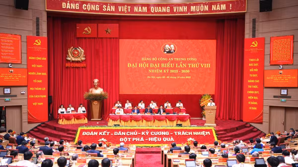 Diễn văn khai mạc của Đại tướng Lương Tam Quang tại Đại hội đại biểu Đảng bộ Công an Trung ương lần thứ VIII