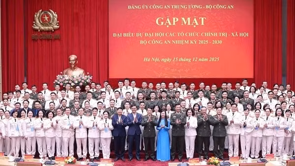 Giai đoạn cách mạng mới là "thời điểm vàng" để cán bộ, đoàn viên, hội viên thi đua cống hiến