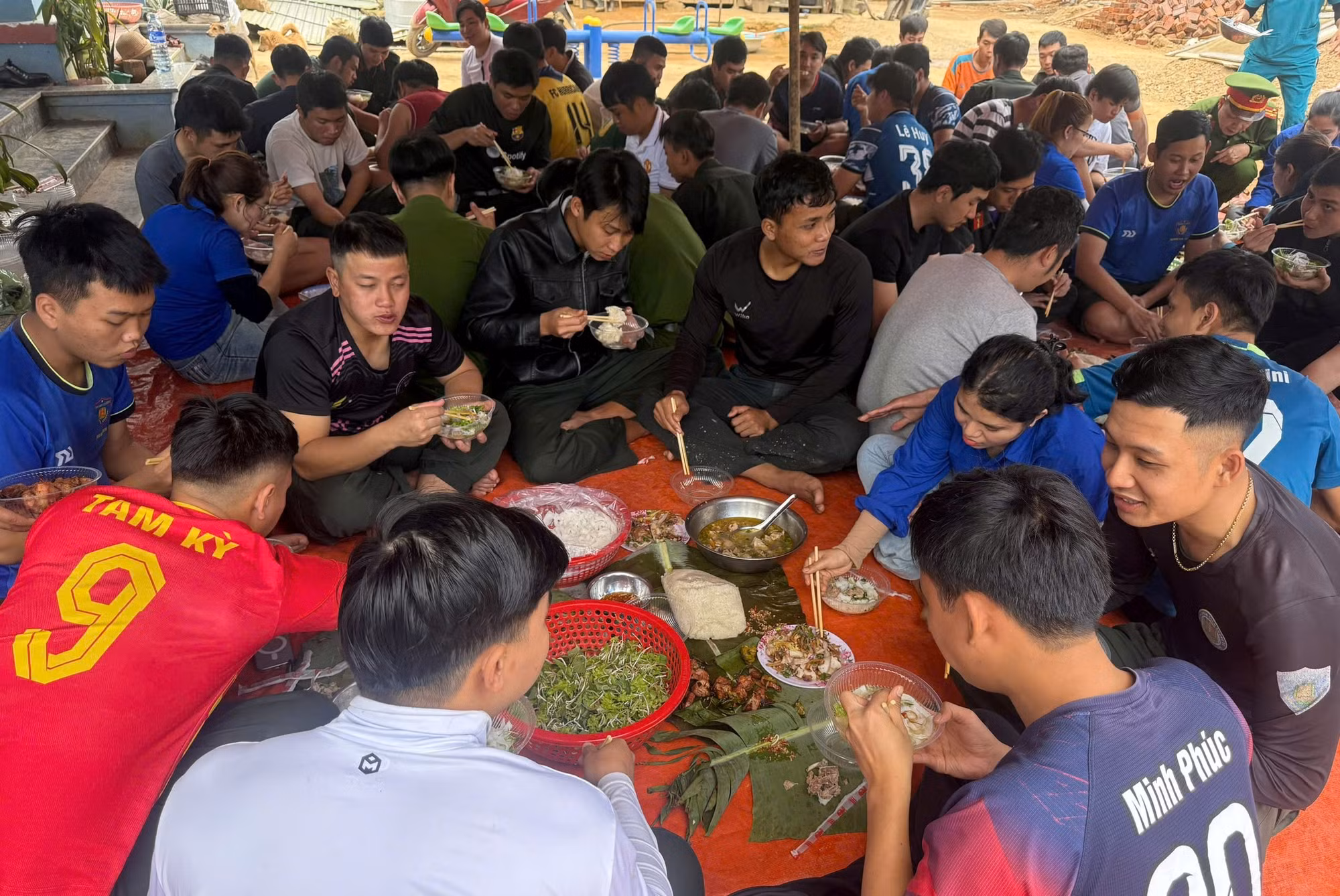 Những hình ảnh ấn tượng của lực lượng Công an thần tốc triển khai “Chiến dịch Quang Trung” -0
