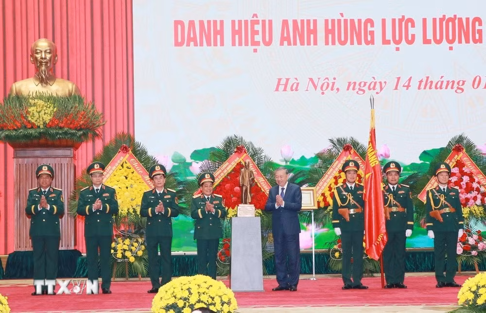 Tổng Bí thư: Đổi mới, hoàn thiện phương thức bảo đảm hậu cần, kỹ thuật trong tình hình mới -0