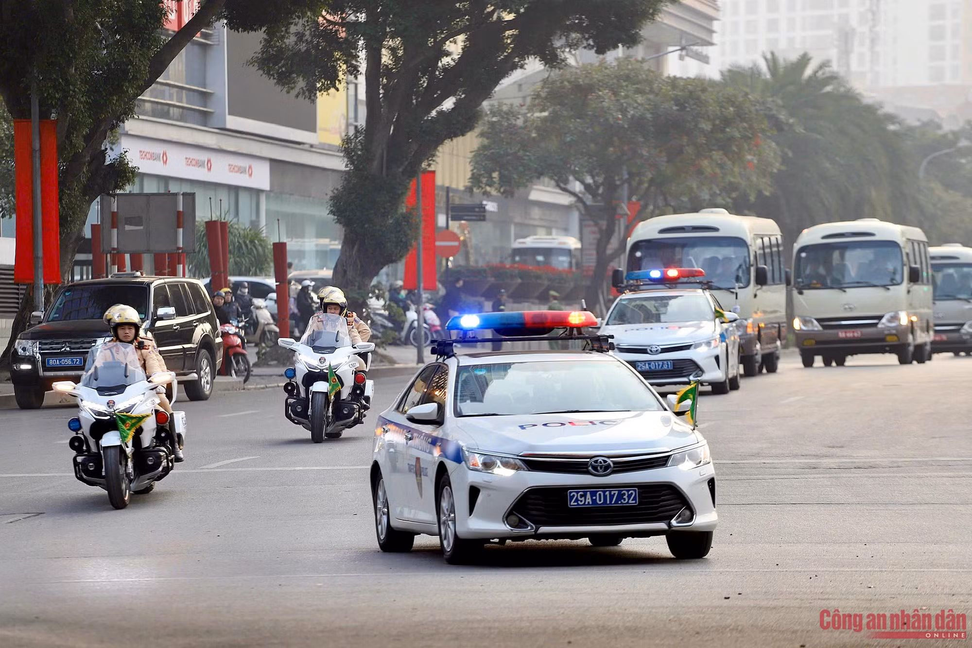 Công an Hà Nội diễn tập tổng duyệt dẫn đoàn đại biểu dự Đại hội XIV của Đảng -0