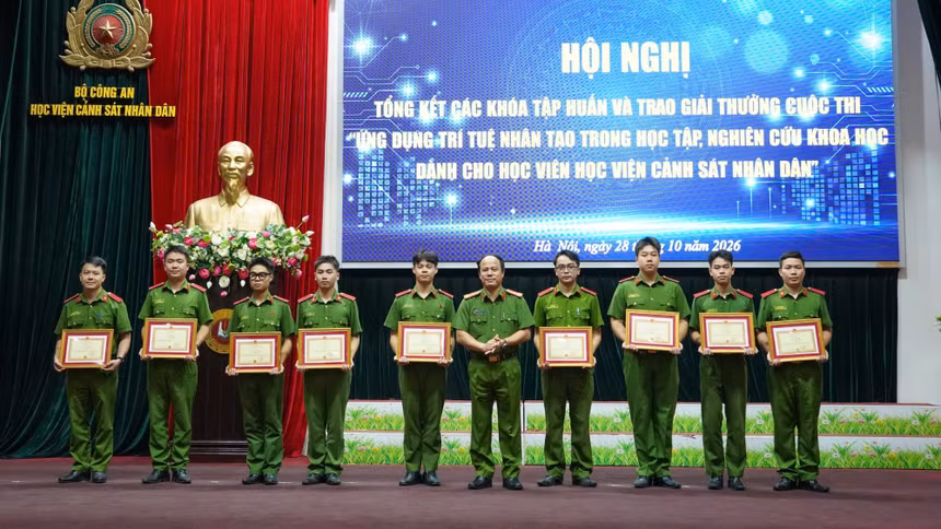 Học viện CSND trao giải cuộc thi “Ứng dụng AI trong học tập và nghiên cứu khoa học”