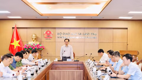 Sử dụng thiết bị kỹ thuật để phát hiện gian lận công nghệ cao trong thi tốt nghiệp 