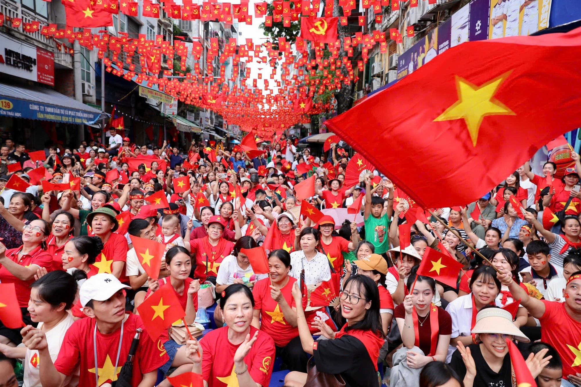 Xây dựng Chính phủ kiến tạo phát triển, liêm chính, hành động quyết liệt, phục vụ Nhân dân -0