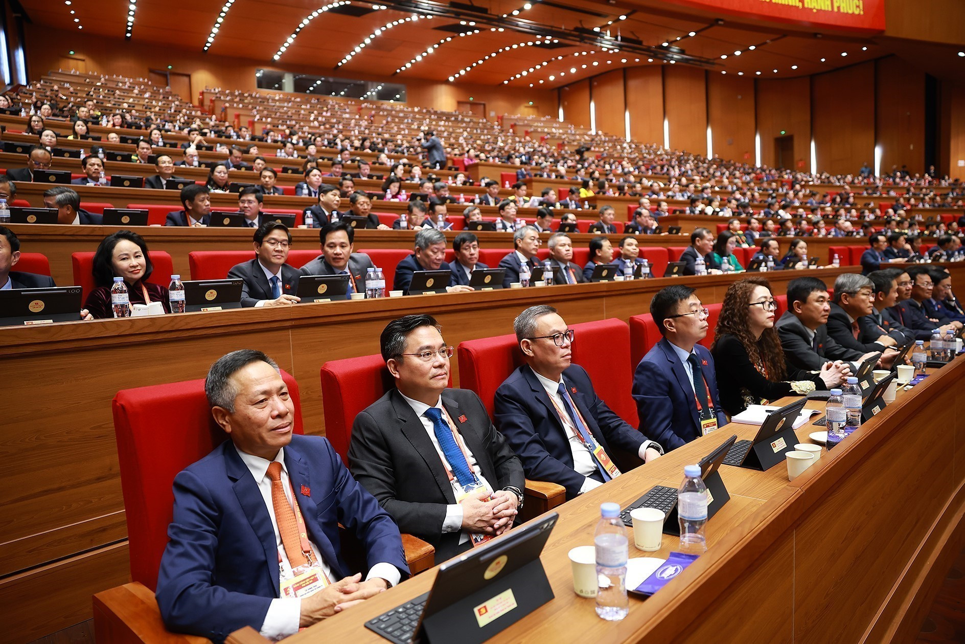 Đột phá mạnh mẽ phát triển kết cấu hạ tầng trong kỷ nguyên mới -1