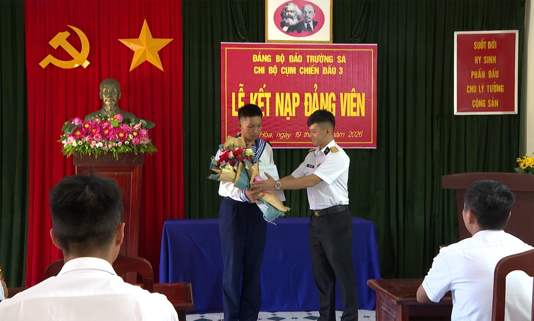 Xem truyền hình trực tiếp về Đại hội Đảng lần thứ 14 trên đảo Trường Sa -0