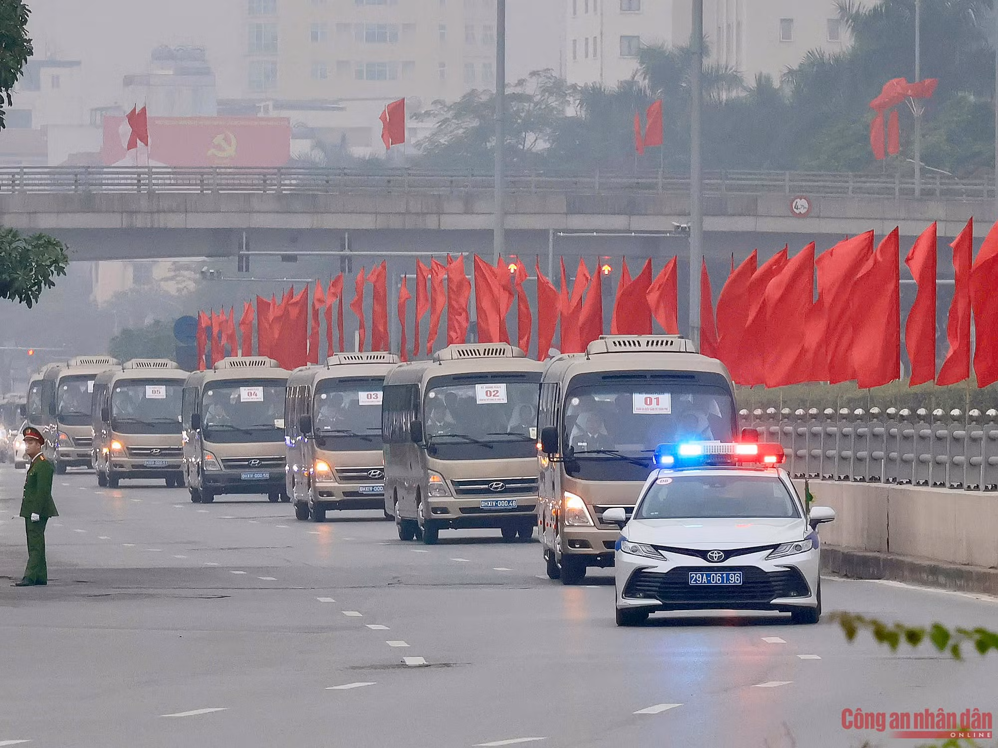 Công an Thủ đô đảm bảo an ninh, an toàn trong ngày đầu Đại hội lần thứ XIV -0
