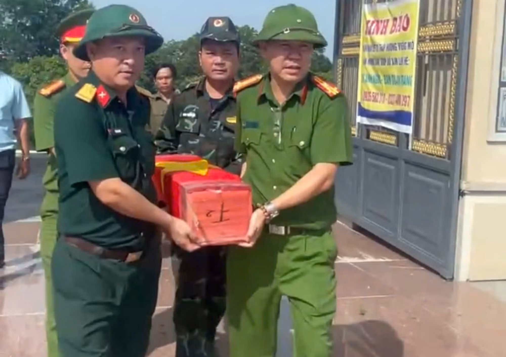 bai-3-ky-liet-si-a-ngoc-thi.jpg