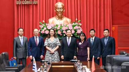 Đưa hợp tác an ninh Việt Nam - Uruguay đi vào chiều sâu