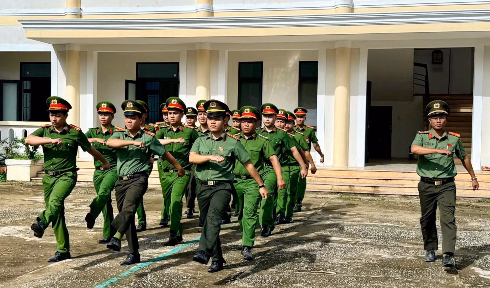 ca-ben-giang-9643.jpg