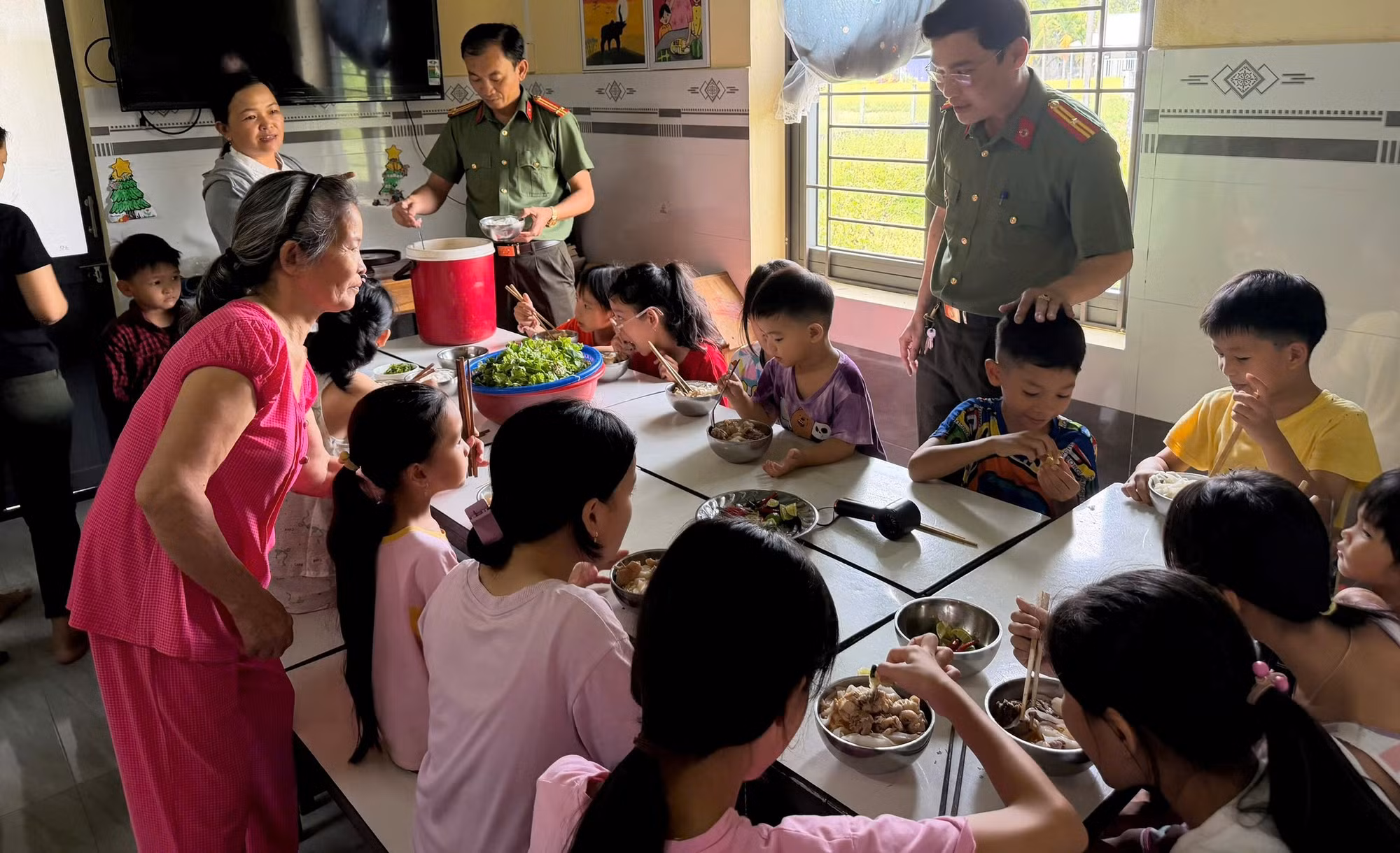 tre-em-b-ngoc-thi.jpg