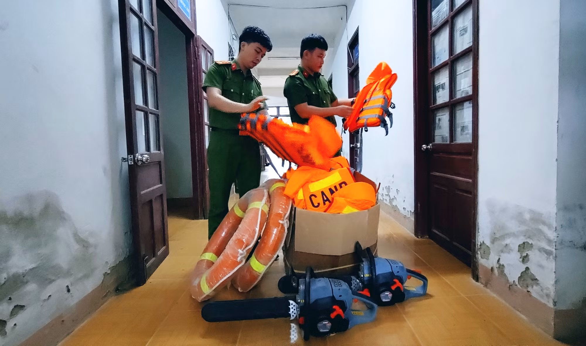 ca-xa-ung-pho-thien-tai-1.jpg