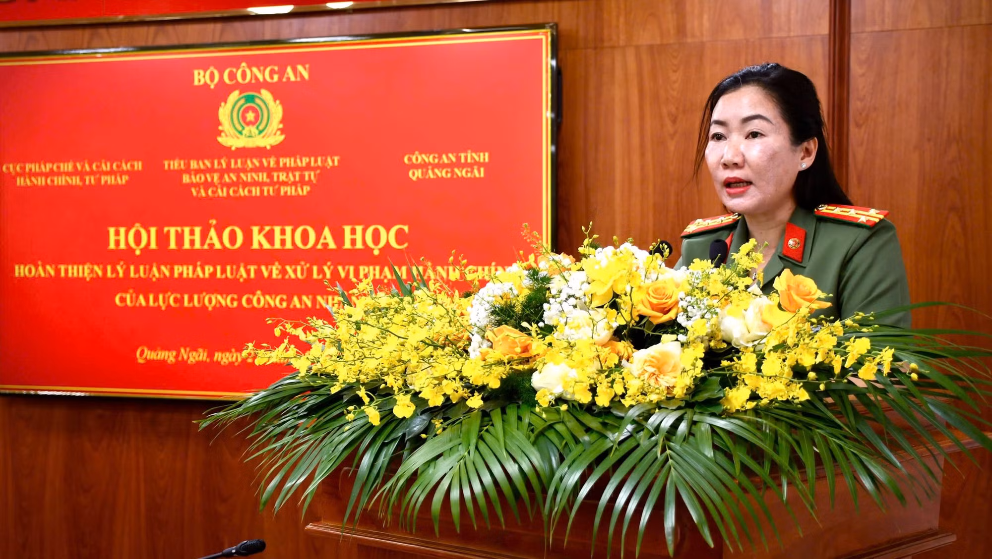 hoi-thao-b.jpg