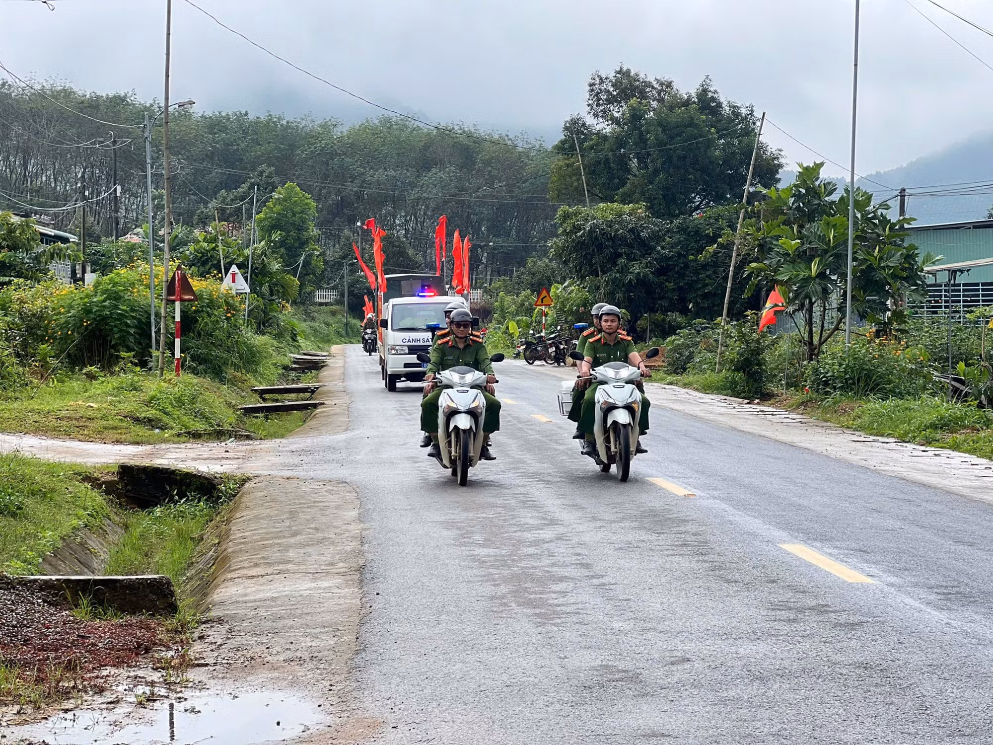 anh-1-trien-khai-tuan-tra-kiem-soat.jpg