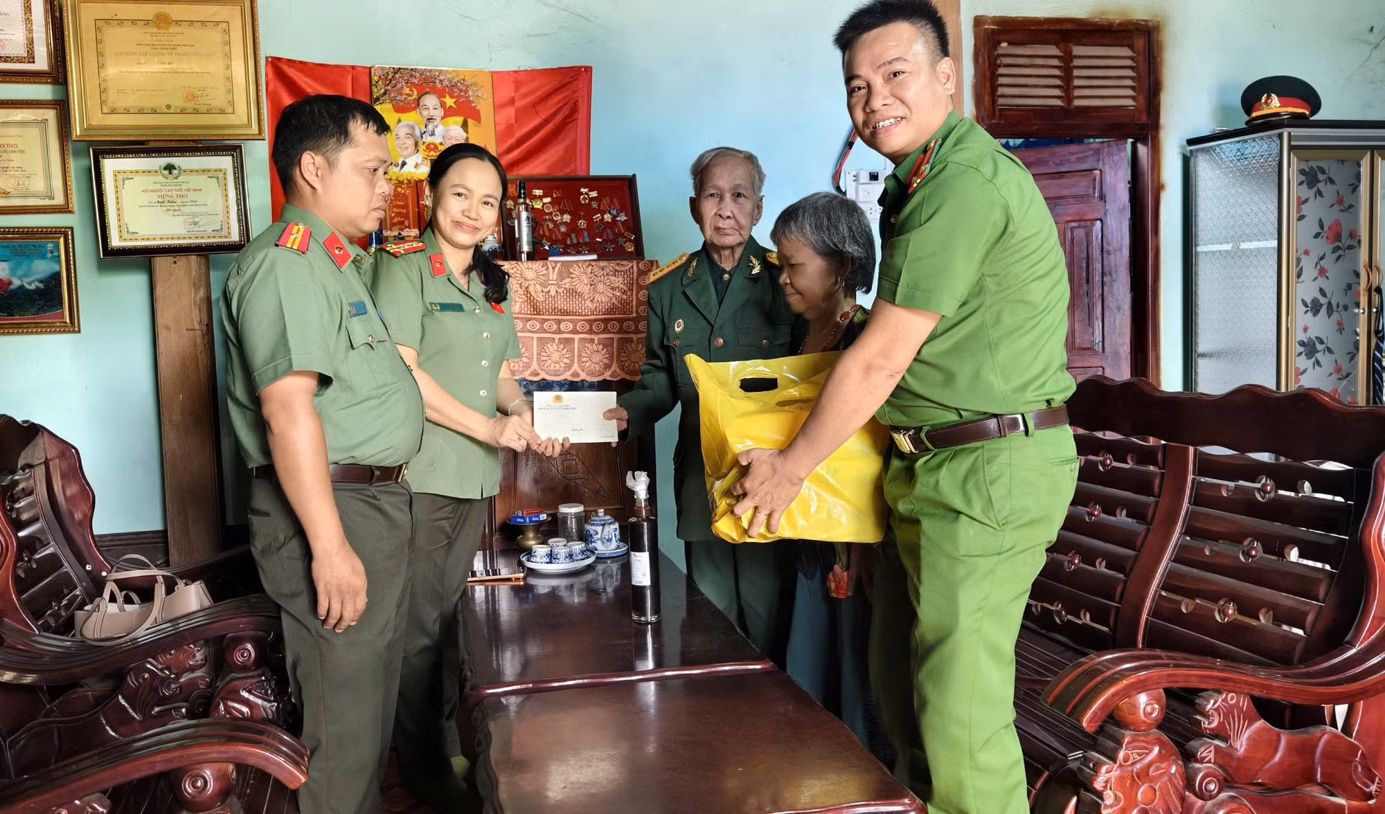 nha-tinh-nghia-a-vuong-a.jpg