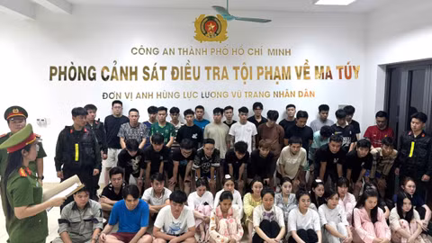 Khởi tố 50 đối tượng liên quan đến "điểm nóng" ma túy tại quán bar REVO