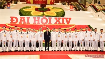 Đoàn đại biểu Đảng bộ Công an Trung ương tham dự ngày làm việc chính thức thứ ba Đại hội XIV