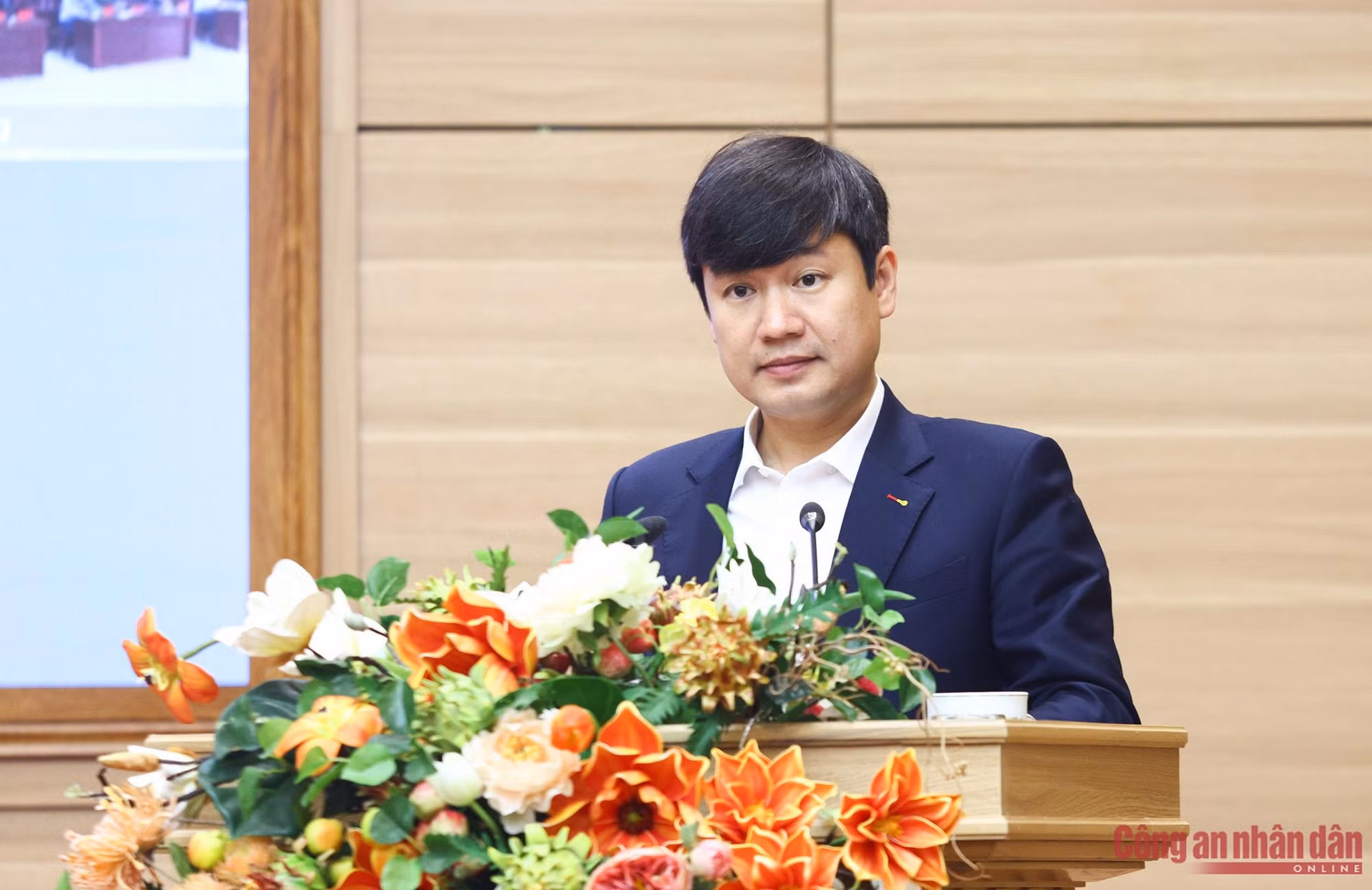 Bộ trưởng Lương Tam Quang tiếp xúc xử tri tại Đơn vị bầu cử số 3, tỉnh Hưng Yên -0