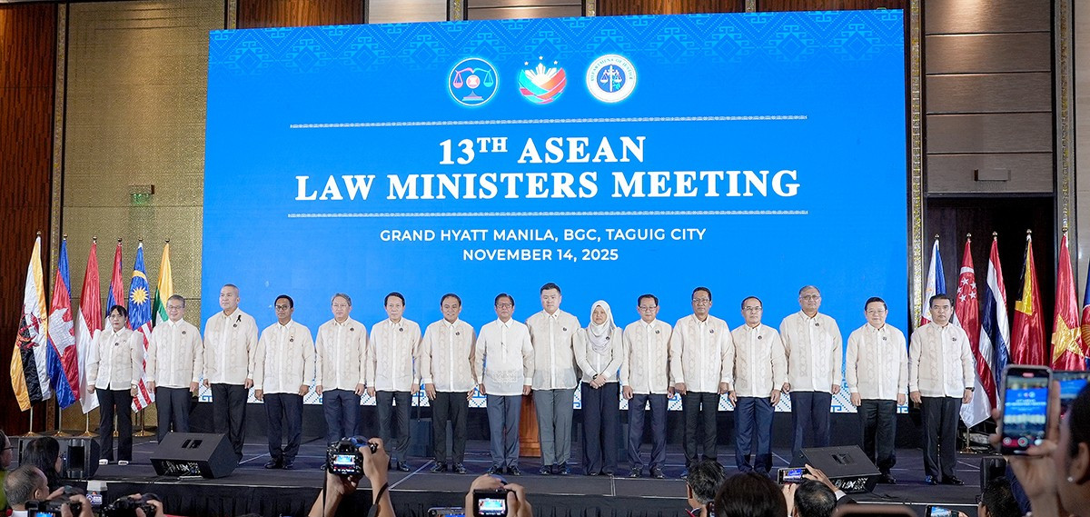 Bộ trưởng Lương Tam Quang dự Lễ ký Hiệp định ASEAN về dẫn độ -0