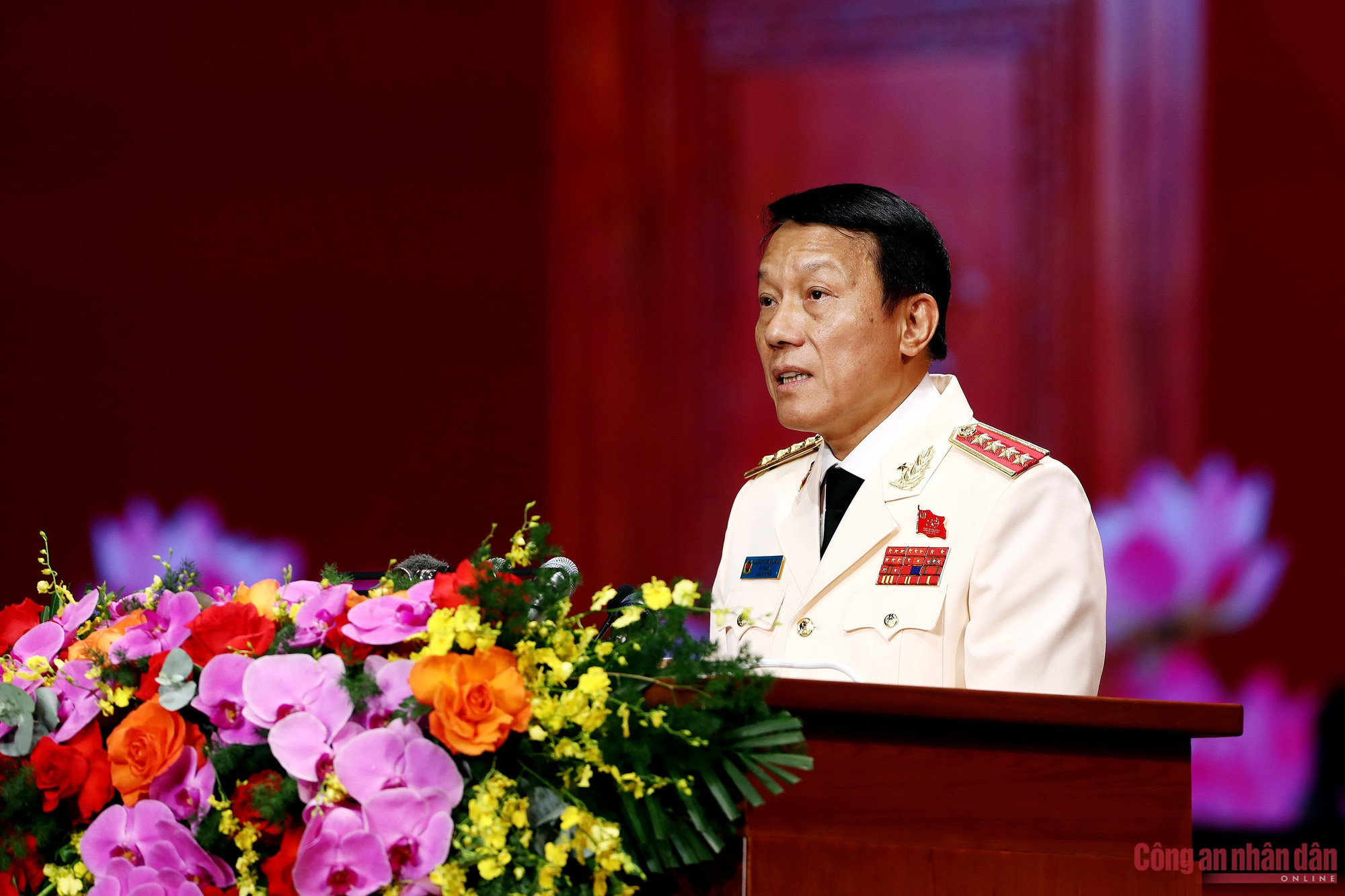 Vinh dự được Đảng, Nhà nước trao tặng Huân chương Sao Vàng lần thứ 5, thay mặt Đảng ủy Công an Trung ương, Bộ Công an, Bộ trưởng Lương Tam Quang xin hứa sẽ tiếp tục lập nên nhiều chiến công, thành tích đặc biệt xuất sắc, tô thắm thêm lá cờ truyền thống của CAND Việt Nam Anh hùng; bồi đắp thêm truyền thống cách mạng vẻ vang của dân tộc Việt Nam Anh hùng; mãi mãi xứng đáng là lực lượng vũ trang trọng yếu, là "thanh bảo kiếm" sắc bén, "lá chắn thép" vững chắc bảo vệ Tổ quốc, bảo vệ Đảng, Nhà nước và nhân dân.