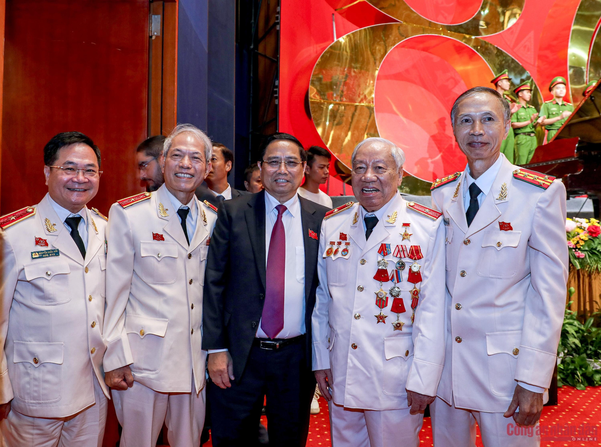 Thủ tướng Chính phủ Phạm Minh Chính cùng với các đại biểu dự buổi Lễ.